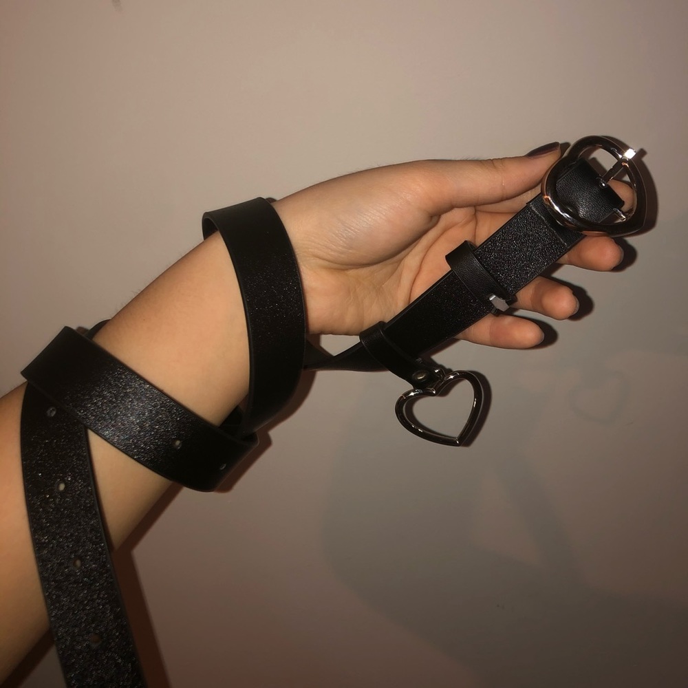 kfashion heart black buckle with heart keychain